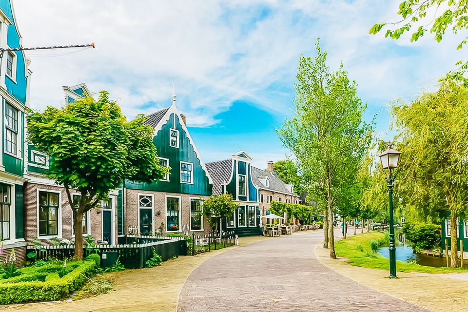 Amsterdam: Zaanse Schans, Edam, Volendam & Marken Bus Tour - Who This Tour Fits Best (and Who Might Feel Frustrated)