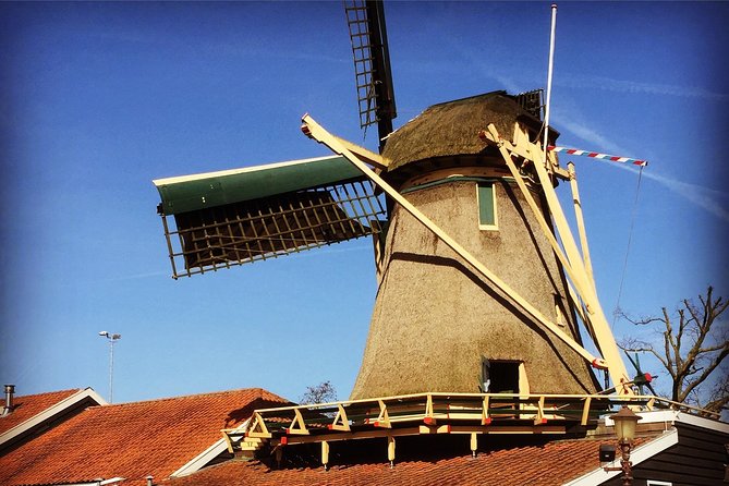 Amsterdam's Countryside Half-Day Bike Tour in Small Group - Staying together when the weather turns or legs slow down