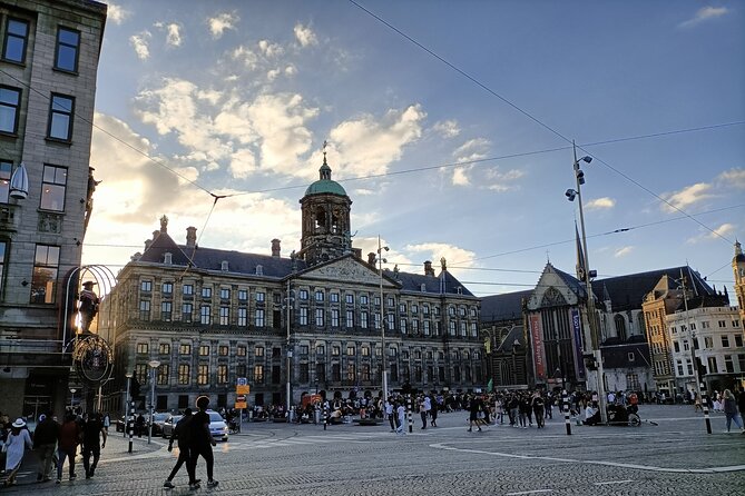 Anne Frank and Amsterdam Jewish History Walking Tour - Pace, Group Size, and Keeping Up in Amsterdam