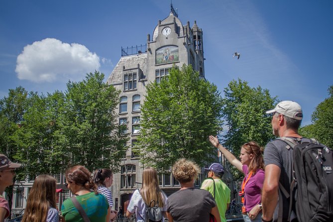 Anne Frank Walking Tour Amsterdam Including Jewish Cultural Quarter - Stop 2: Portuguese Synagogue — candlelight in a working community