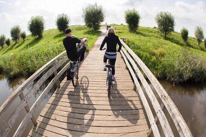 Cheese, Canals & Windmill Countryside E-Bike Tour Amsterdam - From Oosterdoksstraat to Amsterdam North: the quick exit move