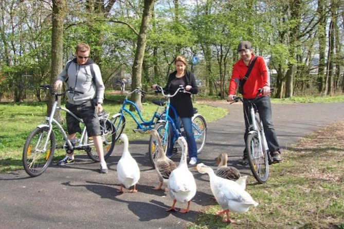 Cheese, Canals & Windmill Countryside E-Bike Tour Amsterdam - Zunderdorp and Ransdorp: small villages, real pace