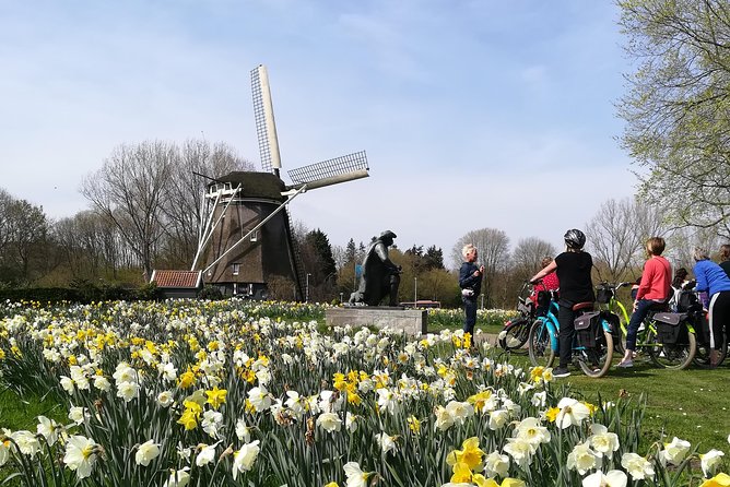 Countryside Bike Tour from Amsterdam: Cheese, Clogs & a Windmill - Irene Hoeve: Cheese Tasting and Clog Craft (The Big Stop)