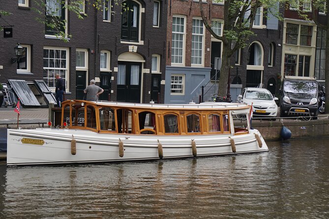 Eating Amsterdam: Food Tour & Canals Cruise - What Guides Add: The Human Factor