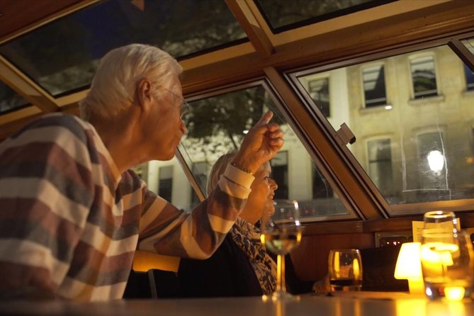 Evening Canal Cruise in Amsterdam with Wine & Cheese Option - Audio Guide and Boat Comfort: Getting the Best Out of the Headphones