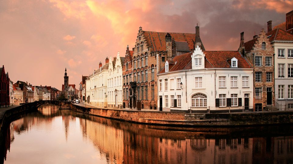 From Amsterdam: Bruges Day Trip in English with Boat Option - Gruuthuse Palace, Burg Square, and the Basilica of the Holy Blood