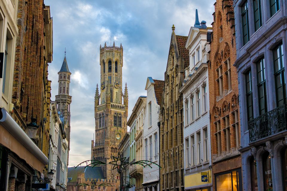 From Amsterdam: Bruges Day Trip in Spanish with Boat Option - Church of Our Lady and the “Why This Looks Like a Medieval City” Moment