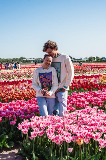 From Amsterdam: Keukenhof Gardens & Tulip Experience Tour - From Stationsplein to Lisse: the ride that sets the tone