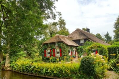 Giethoorn Guided DayTrip from Amsterdam - Price and what you actually get for $79.15