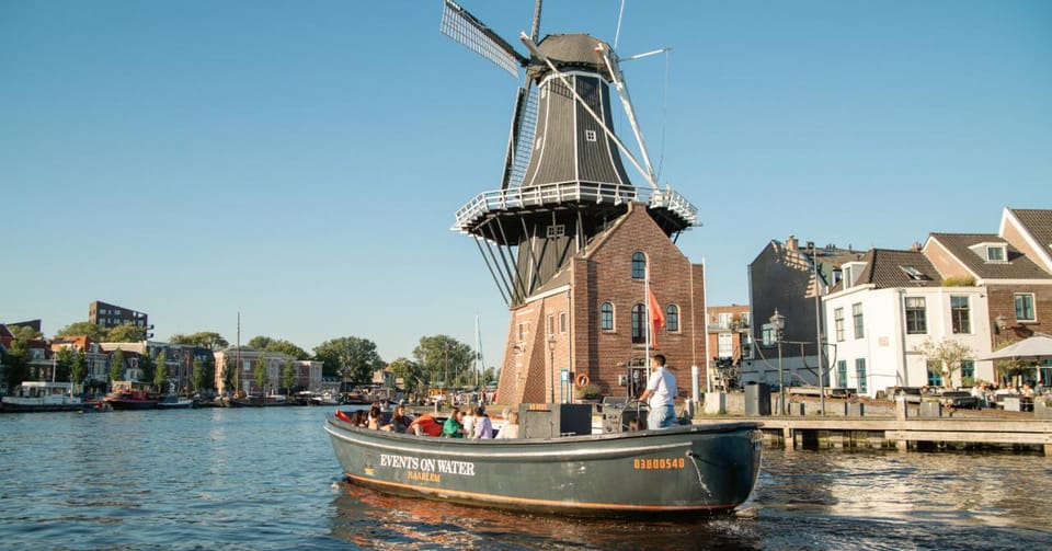 Haarlem: Sightseeing Boat Tour with Snacks and Drinks - What’s included: snacks, cheeses, and chilled drinks