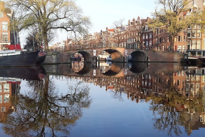 Morning Canal Cruise Amsterdam in Small-Group - Small-group magic: how 12 seats changes everything