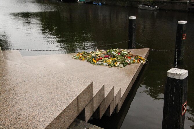 Small Group Walking Tour - Hello Amsterdam - Key Highlights You’ll Notice Fast