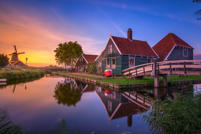 Zaanse Schans and Cheese Tasting Guided Tour from Amsterdam - Zaanse Schans: Photos, Working Windmills, and the Real Museum Feel