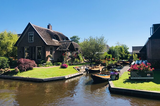 Zaanse Schans and Giethoorn Small-Group Tour with Hotel Pick-Up - Quick hits before you go