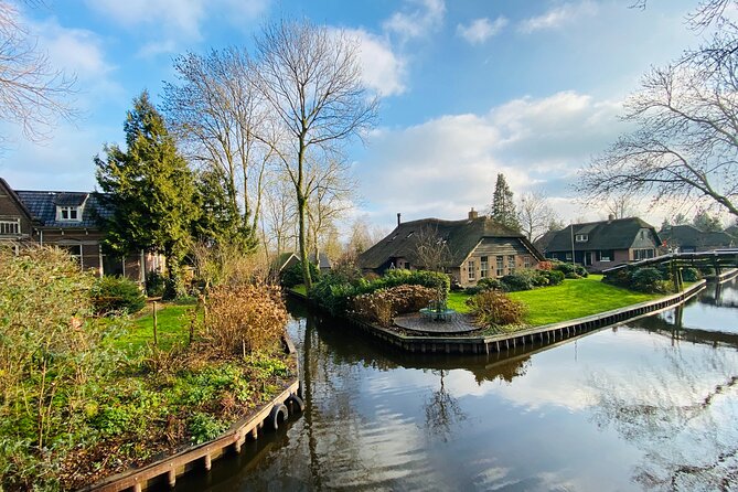 Zaanse Schans and Giethoorn Small-Group Tour with Hotel Pick-Up - Value for $131: What you’re really paying for