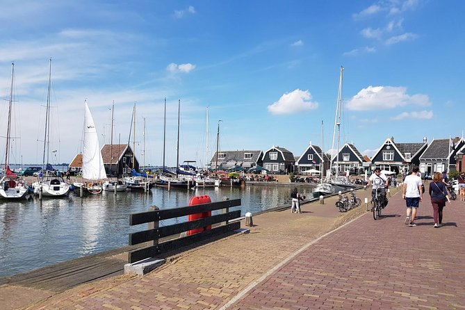 Zaanse Schans and Volendam Private Tour – Clogs, Cheese and More - Henri Willig Cheese Farm: Jersey Cows, Robotic Milking, and Real Tasting