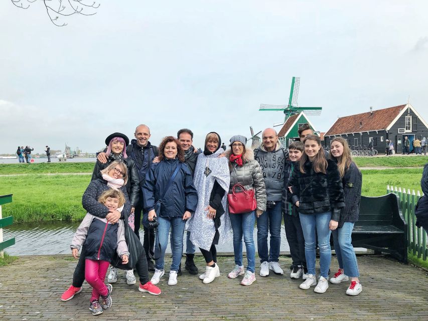 Zaanse Schans Windmills 4-Hour Tour in Italian - Wooden Clog Factory: What You Learn Watching the Process